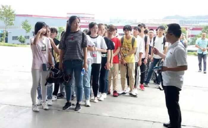 “世界是你們的，也是我們的”，熱烈歡迎江西理工大學(xué)師生一行到訪歐博集團(tuán)