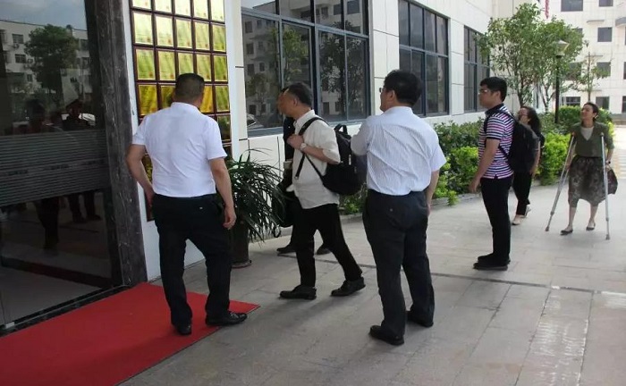 熱烈歡迎鎮(zhèn)江新區(qū)管委會薛峰主任一行蒞臨歐博考察